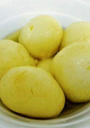 A picture of Saffron Rajbhog/কেশরী রাজভোগ.