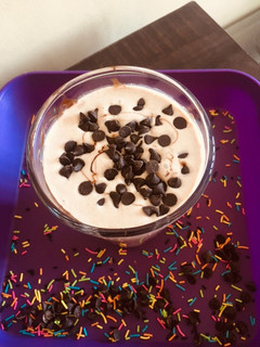 ચોકલેટ મિલ્કશેક(Chocolate Milkshake Recipe in Gujarati) રેસીપી મુખ્ય ફોટો
