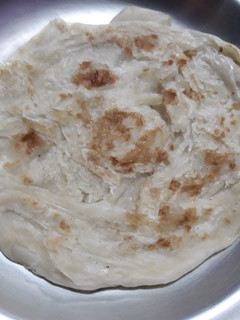 பரோட்டா(parotta recipe in tamil) செய்முறை முக்கிய புகைப்படம்