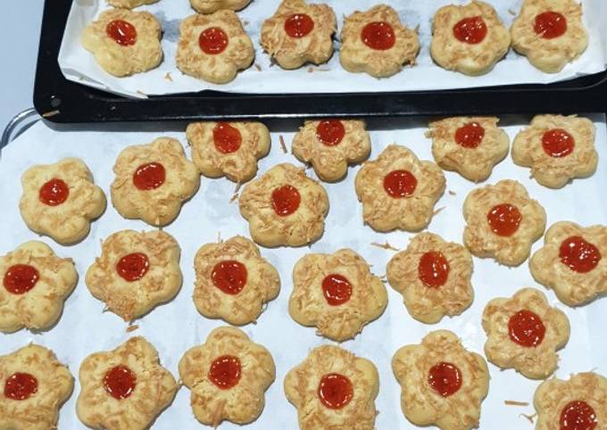 Strawberry thumbprint cookies