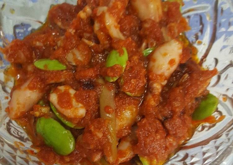 Sambal cumi pete pedas