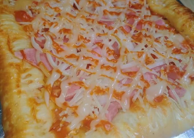 Pizza sosis home made