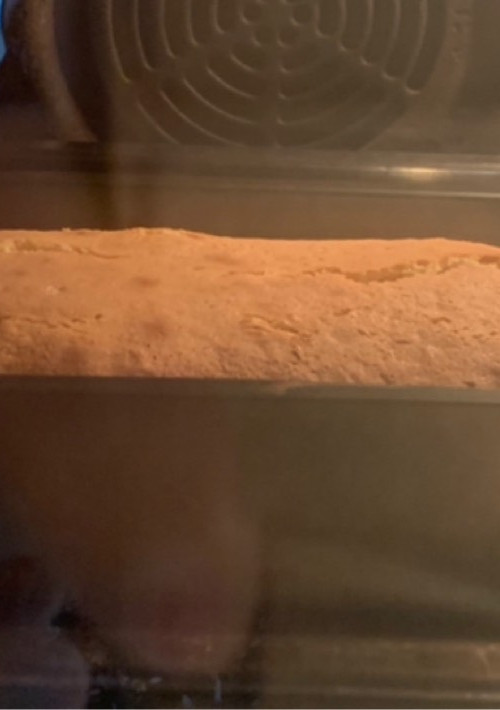 Una foto de Bizcocho de limón vegano