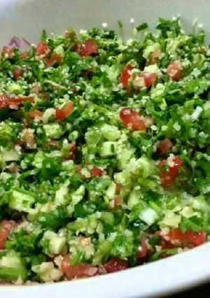 صورة لوصفة تبولة سهلة و سريعة