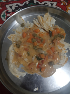 வெஜ் சால்னா(veg salna recipe in tamil) செய்முறை முக்கிய புகைப்படம்