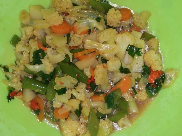 Langkah Mudah untuk Membikin Resep Tumis kembang kol gado-gado yang Uenak Anti Ribet, Lezat Sekali