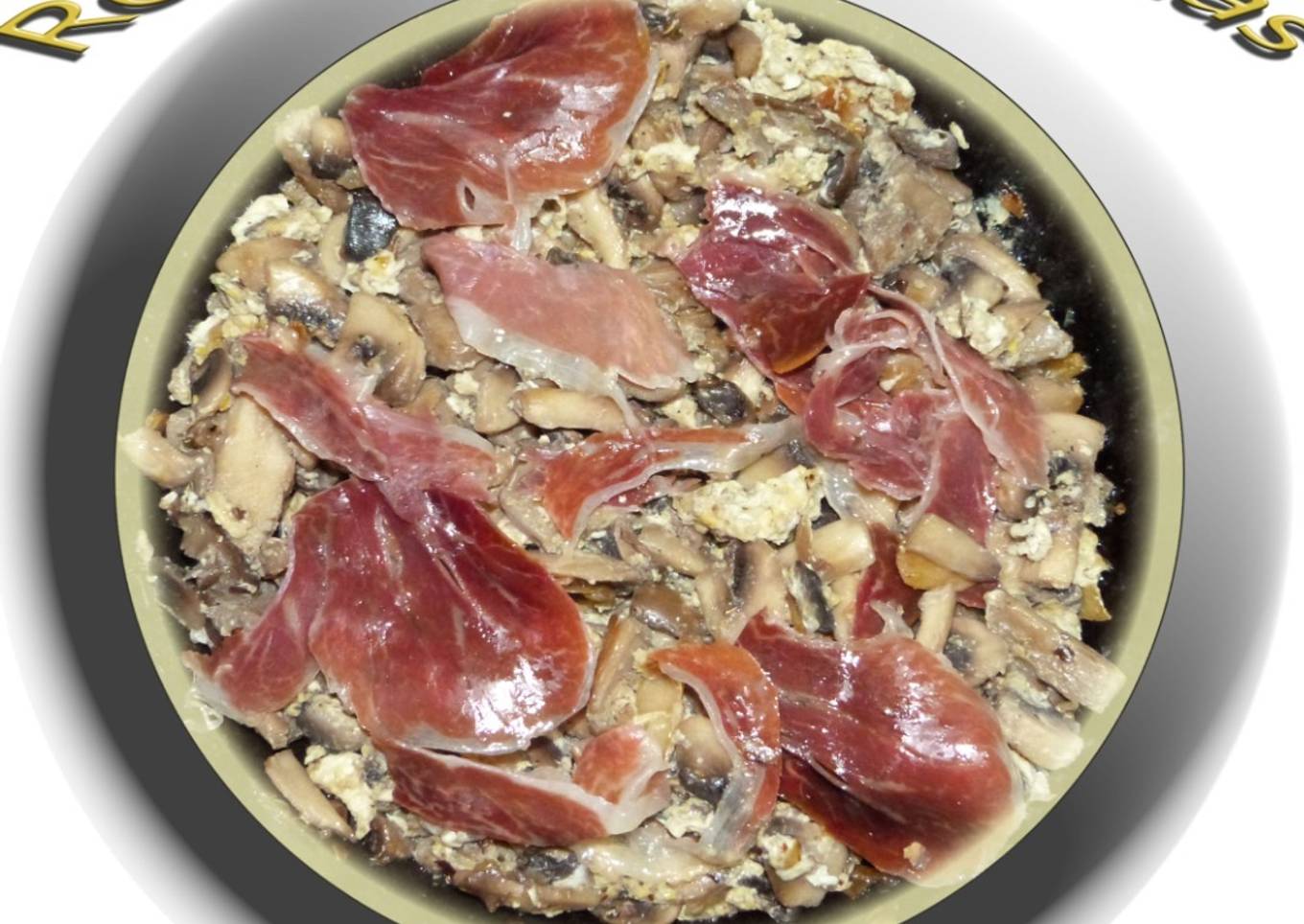 Revuelto de setas con jamón