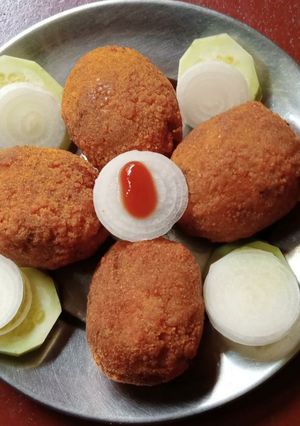 এঁচোড় ডিমের ডেভিল চপ(enchor dimer devil chop recipe in Bengali) রেসিপির প্রধান ছবি