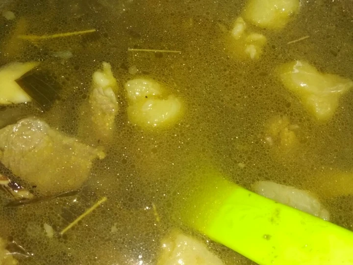 Cara Mudah Menyiapkan Resep Asem asem daging sapi yang Enak