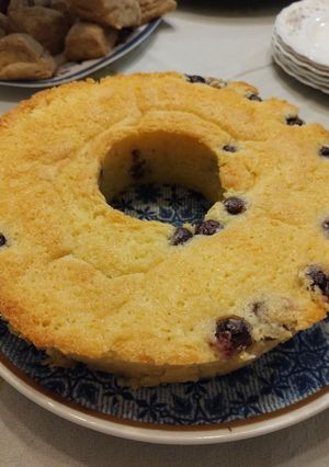 Una foto de Budín de limón y arándanos