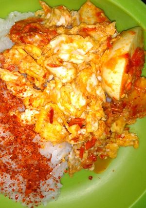 Foto resep Nasi hangat telur ongseng pedas