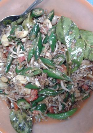 Foto resep Tumis ikan teri cabai hijau