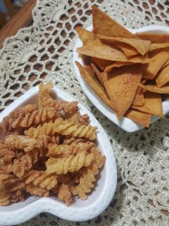 صورة لوصفة مكرونة مقرمشة و دوريتوس صنع منزلي 😋😍