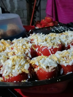 Una foto de Tomates rellenos de atún