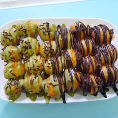 A picture of Lukumades (Greek Donuts).