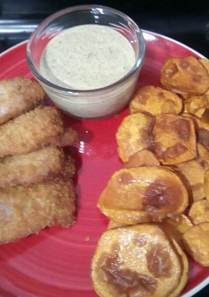Foto principal de Milanesa de cerdo con chips de batata y mayonesa de chimichurri