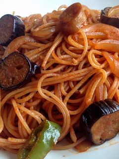 A picture of Spaghetti Neapolitana.