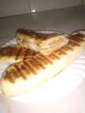 خبز البانيني و لا اروع 👍😍🌭🥖🍞🥪
