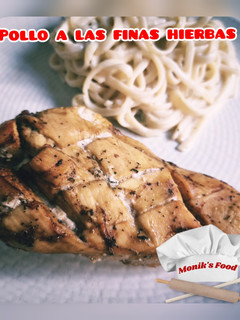 Una foto de Pollo a las finas hierbas italianas
