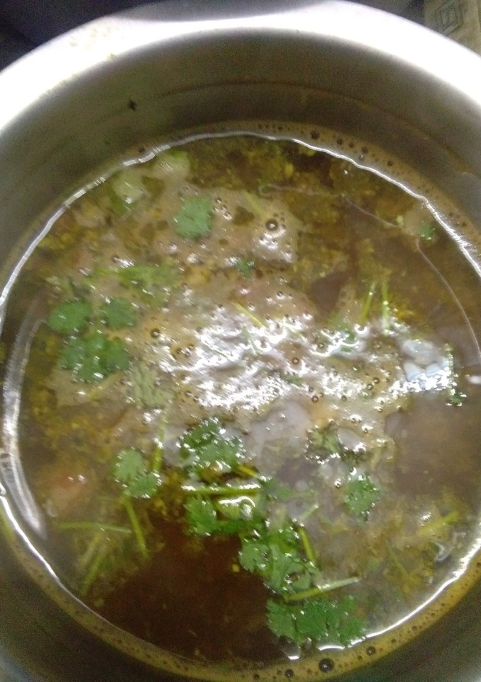 குழந்தைகளுக்கான ரசம் (Rasam recipe in tamil) செய்முறை முக்கிய புகைப்படம்