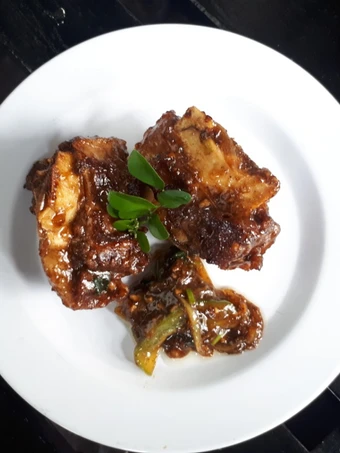 Cara Mudah Membuat Resep Iga panggang lada hitam Anti Ribet, Bisa Manjain Lidah