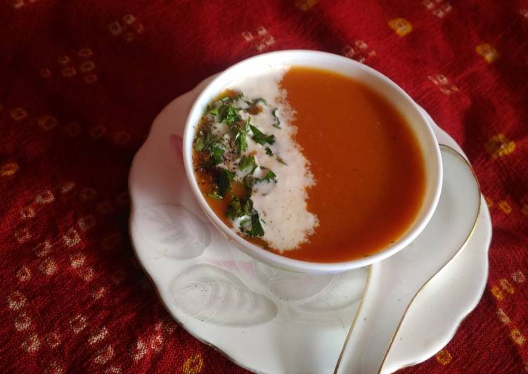 Homemade Date tomato soup