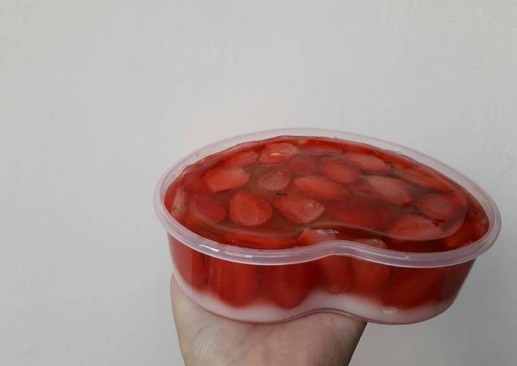 Resep Jelly Strawberry + Kiwi, Lezat Sekali