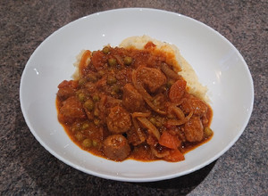 A picture of Slow Cooker Curried Sausages.