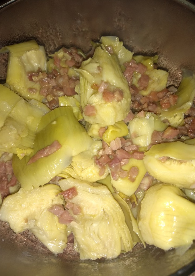 Una foto de Alcachofas con jamón serrano
