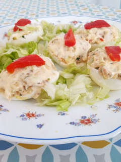 Una foto de Huevos rellenos