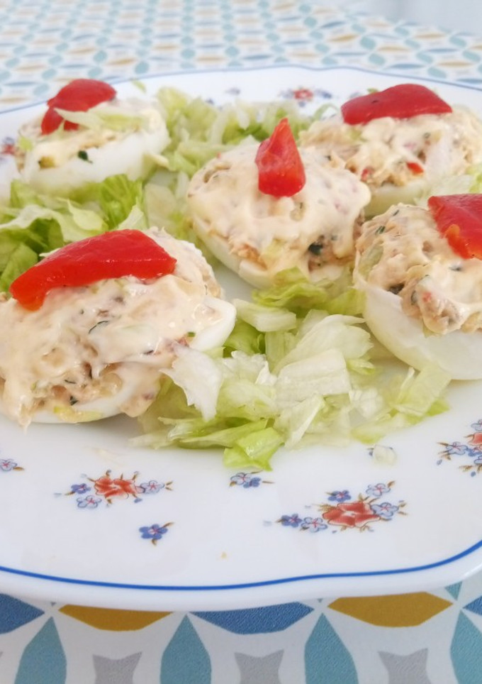 Una foto de Huevos rellenos