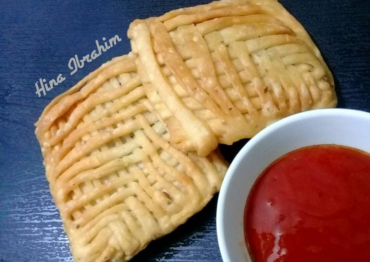 Steps to Make Homemade Mat Aalu Samosay