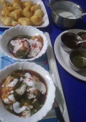 A picture of દહીંવડા.