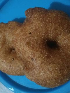 A picture of Urad daal vada.