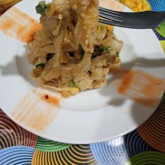 A picture of Alfredo pasta.