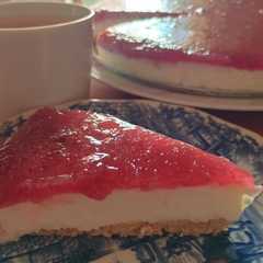 Foto principal de Tarta de queso con frutos del bosque y bizcocho 🍓🫐🍒