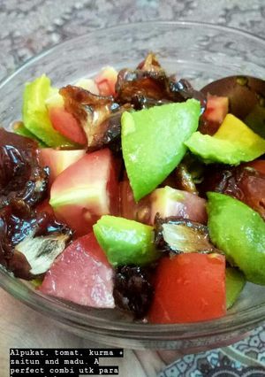 Foto resep Salad Alpukat Kurma