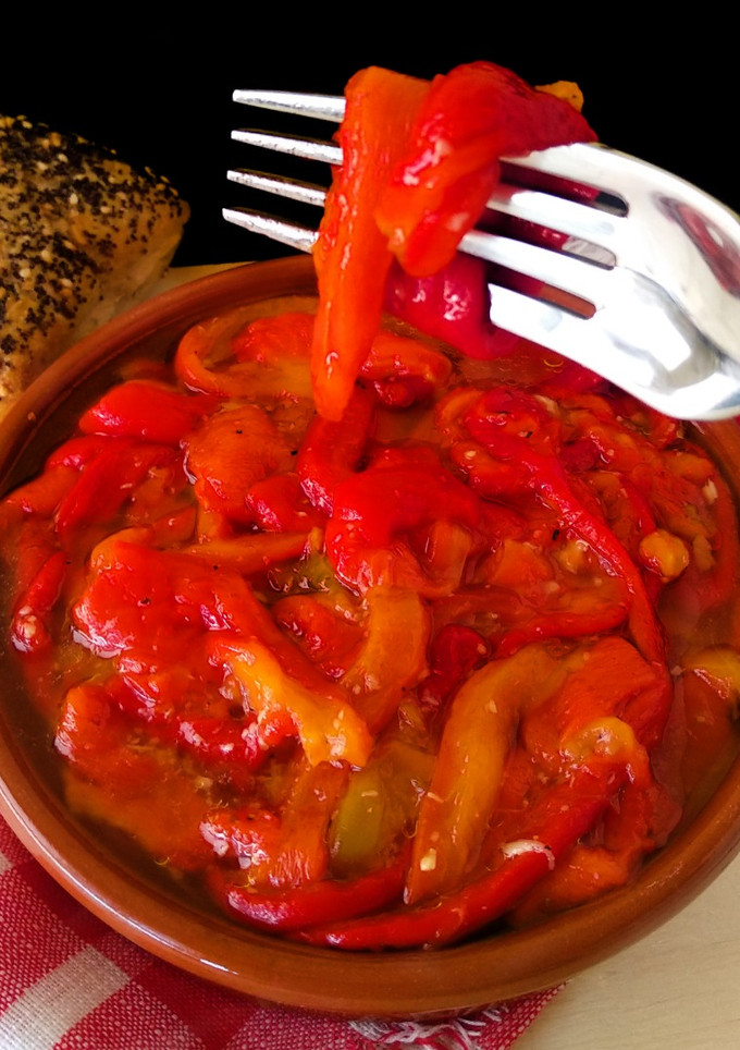 Una foto de 🌶️Pimientos asados🌶️