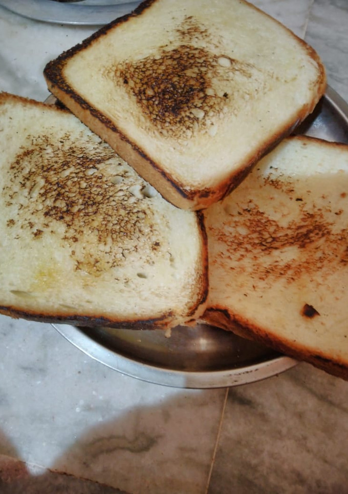 A picture of Simple bread toast.