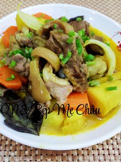 Hình của món Cà ri dê.