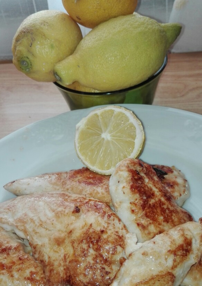 Una foto de Pechugas al limón