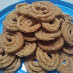A picture of Rice Chakli.