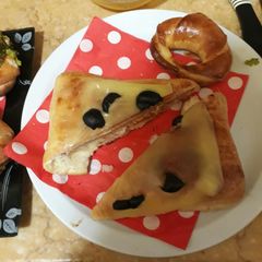 Bread chicken pizza live show recipie 23rdmay A picture of Bread chicken pizza live show recipie 23rdmay.