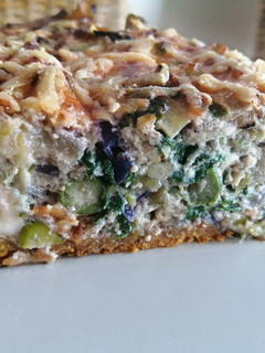Una foto de Quiche de verduras con base de harina de garbanzos (sin gluten)