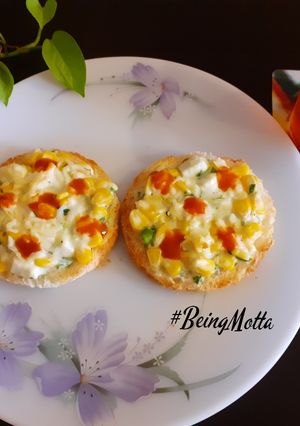 A picture of Corn- Paneer Toast.