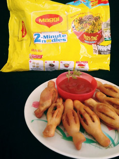 મેગી ટૉફી (Maggi toffee recipe in gujarati) રેસીપી મુખ્ય ફોટો