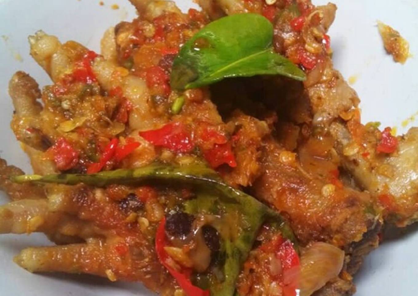 Ceker ayam pedaass