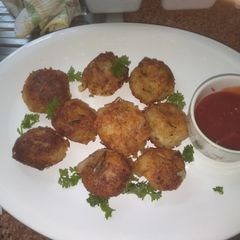 A picture of Cheesy cheese balls.
