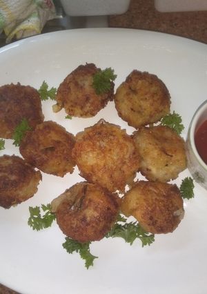 A picture of Cheesy cheese balls.
