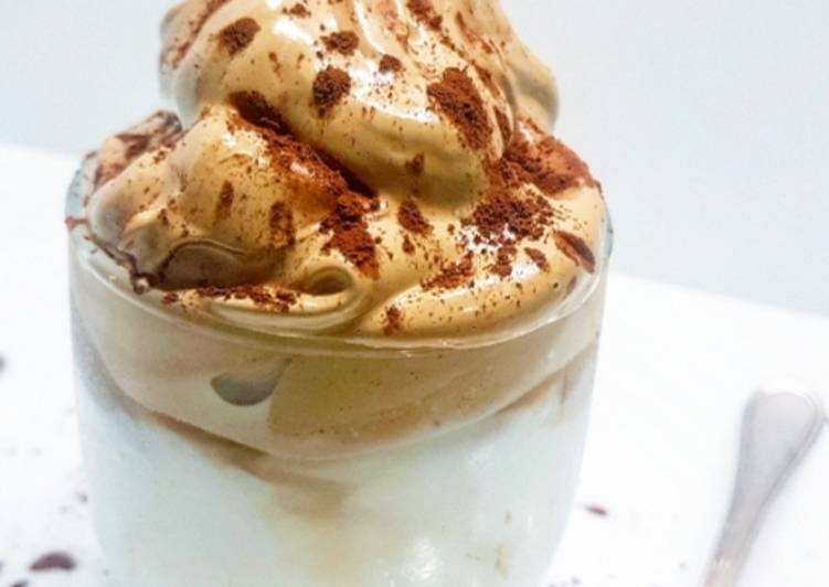 Café &#34;Dalgona&#34;
